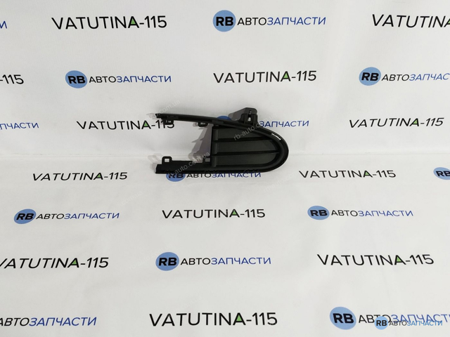 Заглушка ПТФ бампера переднього права 7M0853684B01C VAG