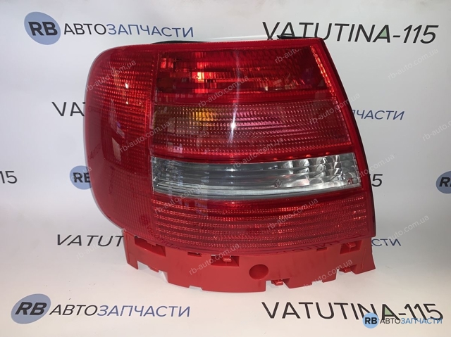 Задній правий стоп 8D0945096G VAG