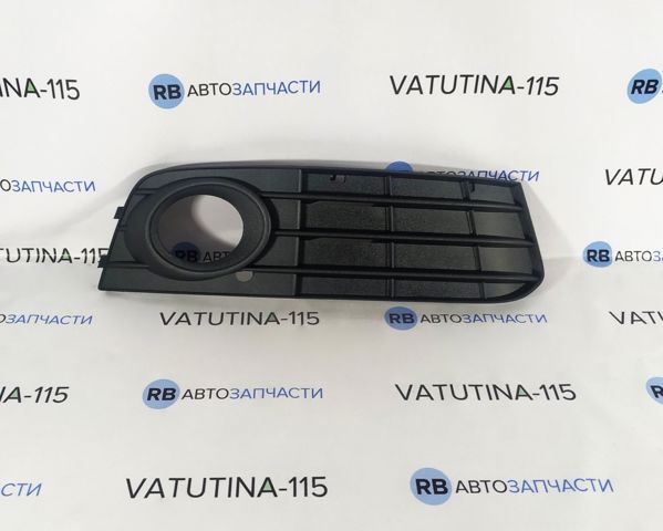Решітка переднього бампера, внутрішня права 8K0807682A01C VAG