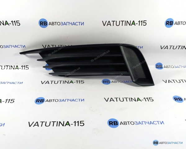 Заглушка ПТФ бампера переднього ліва 8V58076819B9 VAG