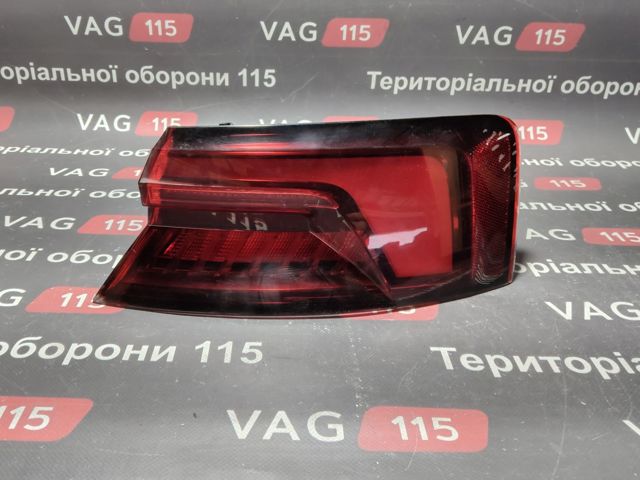 Стоп задній 8W6945092H VAG