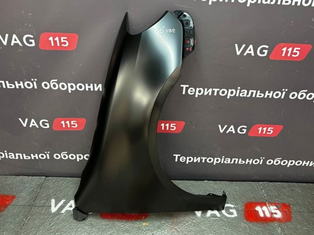 Переднє праве крило 9518021 POLCAR