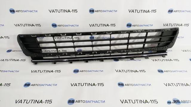 Решітка переднього бампера, центральна 95C22710 POLCAR
