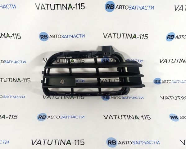 Решітка переднього бампера, права KH95859952 ELIT