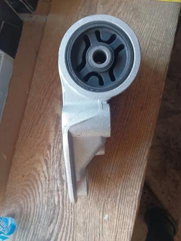 Кронштейн задньої балки RH150013 REINHOCH