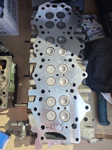 ГБЦ мотора 4986980 FORD
