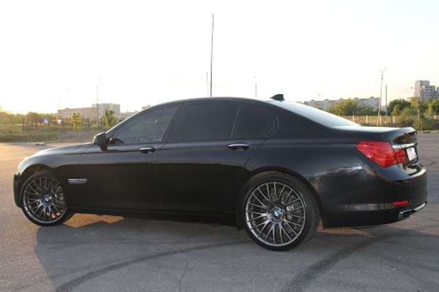 Двері задні, ліві 41007203981 BMW