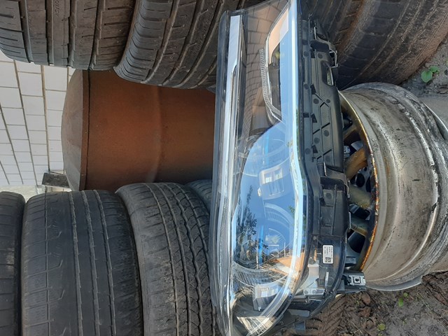 Фара правая 63117408704 BMW