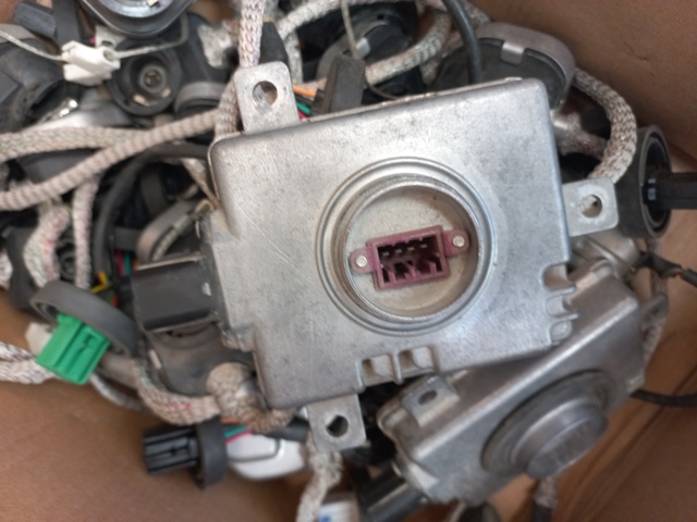 Блок розпалювання, ксенон D530510H3 MAZDA