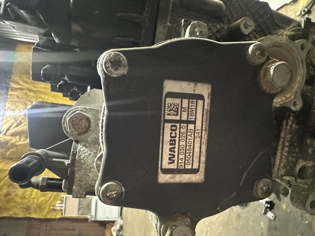 Насос вакуумний 5048401AC CHRYSLER