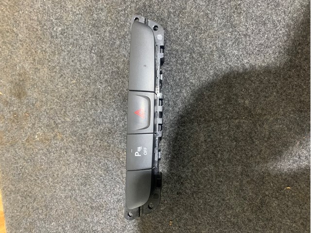 Блок кнопок центральної консолі 68165249AC CHRYSLER