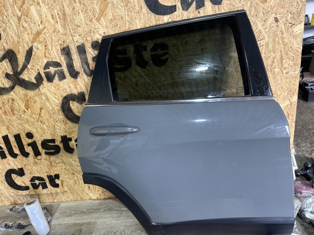 Двері пасажирські задні праві 68339346AD CHRYSLER