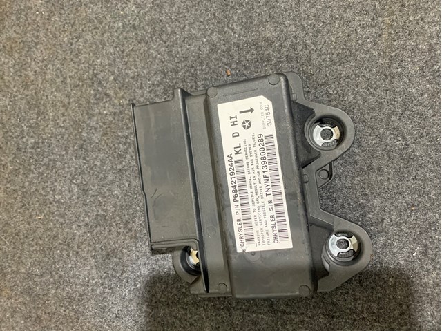 Модуль-процесор керування подушки безпеки 68421924AA CHRYSLER