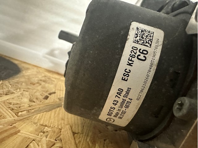 Блок керування АБС (ABS) BDYS437A0 MAZDA