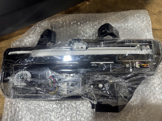 Лівий ліхтар покажчика повороту DGH951070 КИТАЙ