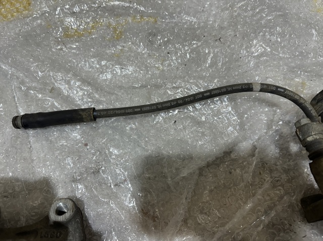 Гнучка гальмівна трубка задня KA0G43810B MAZDA