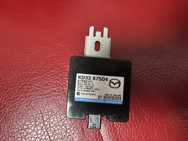 Датчик безключового доступу дверей (приймач ключа) KD33675D4 MAZDA