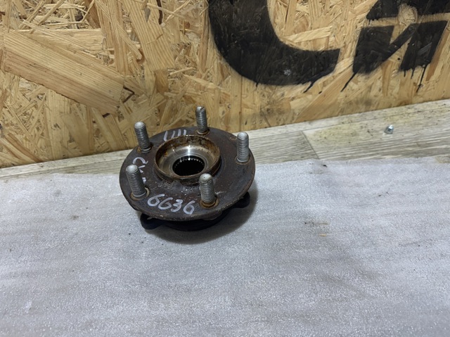 Маточини передніх коліс KD353304XF MAZDA