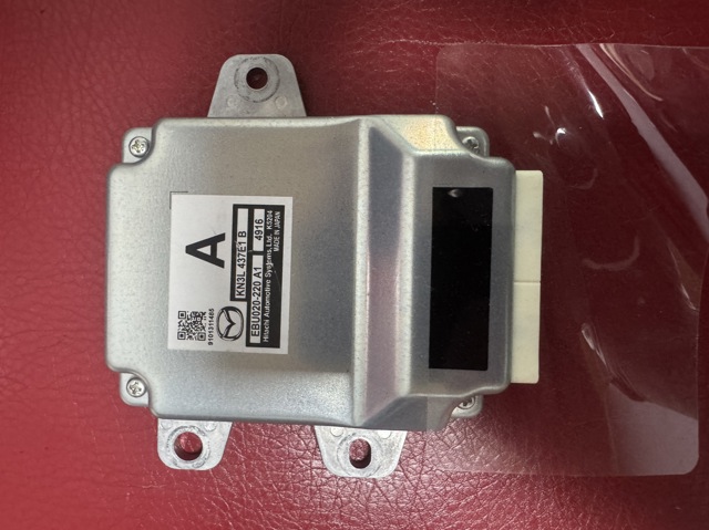 Блок стоянкового гальма KN3L437E1B MAZDA