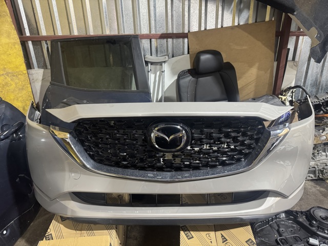 Бампер передній в зборі KSD450031ABB MAZDA