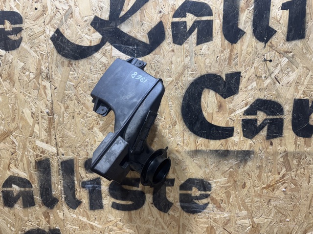 Повітроприймач PAJ813200A MAZDA