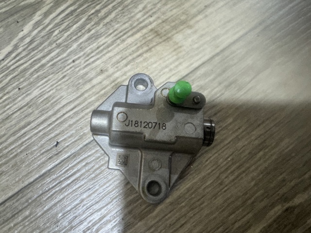 Гідронатяжитель ланцюга PE0112500A MAZDA