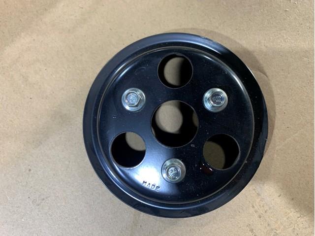 Шків водяної помпи PE0215131 MAZDA