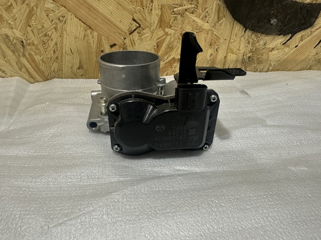 Дросільна заслінка в зборі PX9R13640A MAZDA