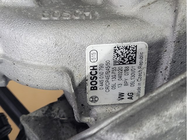 Насос паливний високого тиску 0445010537 BOSCH