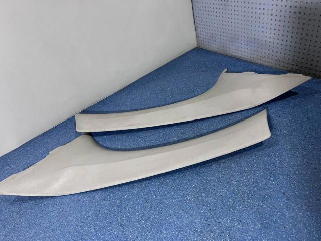 Обшивка стійки кузова внутрішня, передня права 8200419433 RENAULT