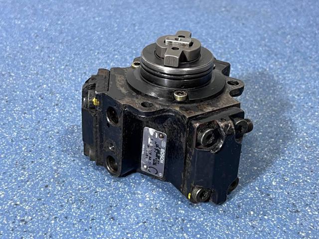Насос паливний високого тиску A6130700001 BOSCH