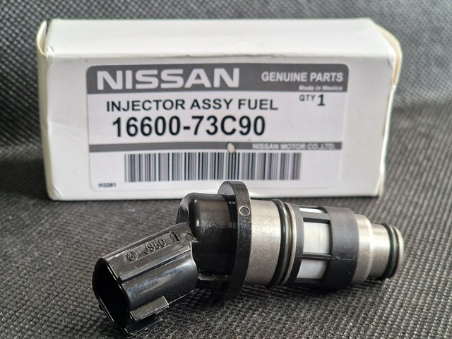 Форсунка дизельна в зборі, розпилювач + тримач 1660073C90 NISSAN