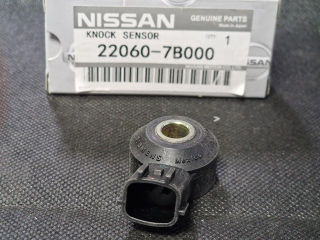Датчик детонації 220607B000 NISSAN