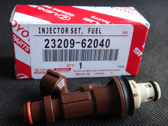 Форсунка паливна 2320962040 TOYOTA