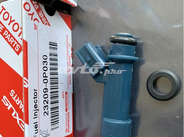 Форсунка дизельна в зборі, розпилювач + тримач 232500P030 TOYOTA
