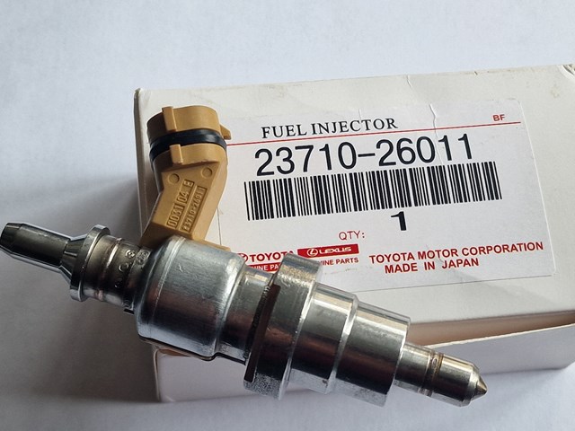 Регулятор тиску палива в паливній рейці 2371026011 TOYOTA