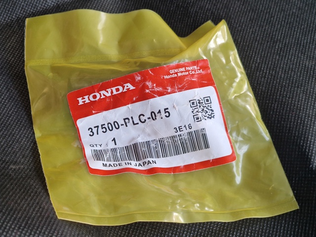 Датчик положення колінвала 37500PLC015 HONDA