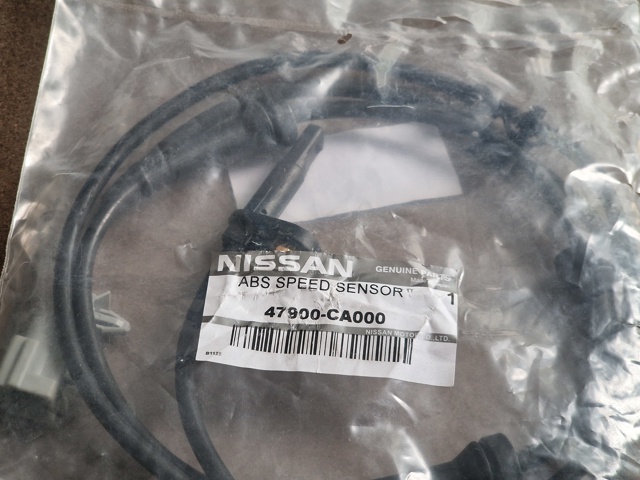 Датчик АБС задній правий 47900CA000 NISSAN