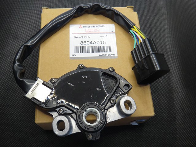Датчик режимів роботи АКПП 8604A053 MITSUBISHI