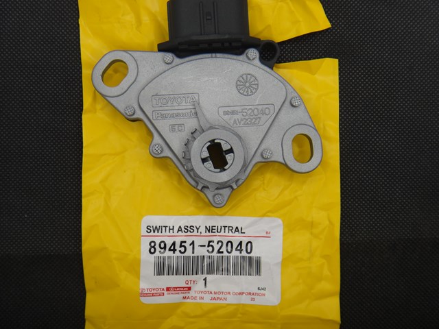 Датчик положення селектора АКПП 8945152040 TOYOTA