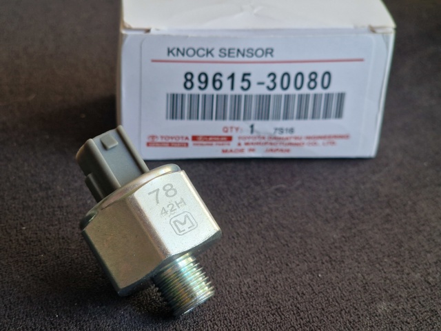Датчик самозаймання 8961530080 TOYOTA