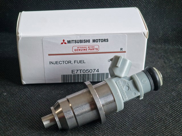 Форсунка інжектора E7T05074 MITSUBISHI