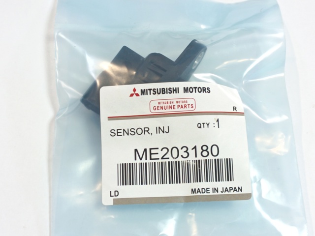 Датчик положення колінвала J5T23282 MITSUBISHI