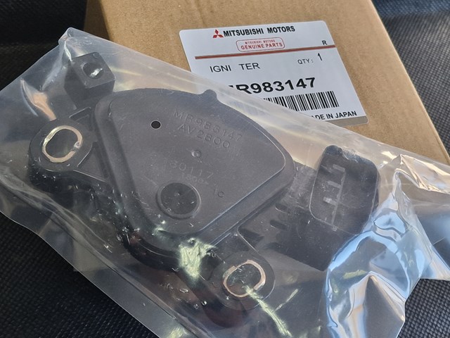Датчик положення АКПП MR983147 MITSUBISHI