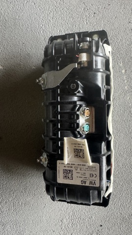 Подушка безпеки бокова 4KE880204E VAG