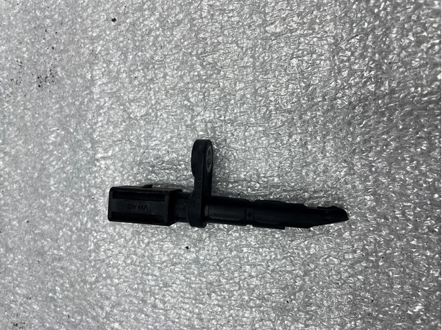 Датчик АБС (ABS) передній 4M0927803C VAG