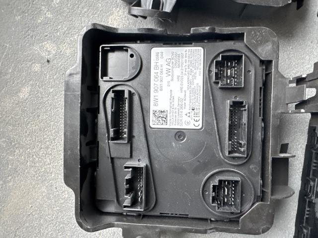 Блок управління комфорту 8W1907064BN VAG