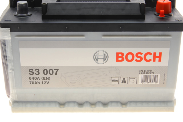 Автомобільна батарея 0092S30070 BOSCH