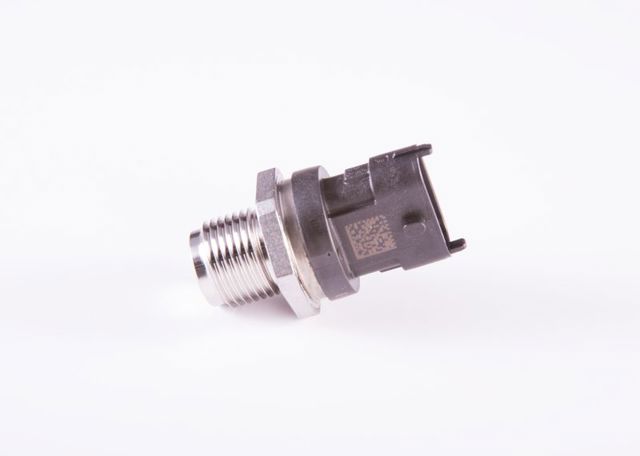 Датчик тиску палива 0281002930 BOSCH