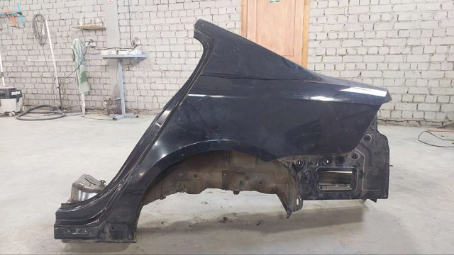 Крило заднє 3AE809843 VAG